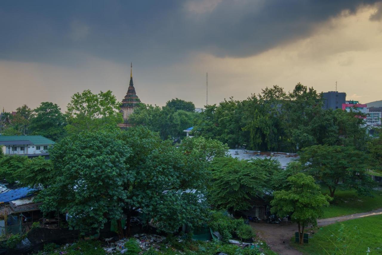 Jiang Mai 81 Aparthotel Chiang Mai Exterior photo